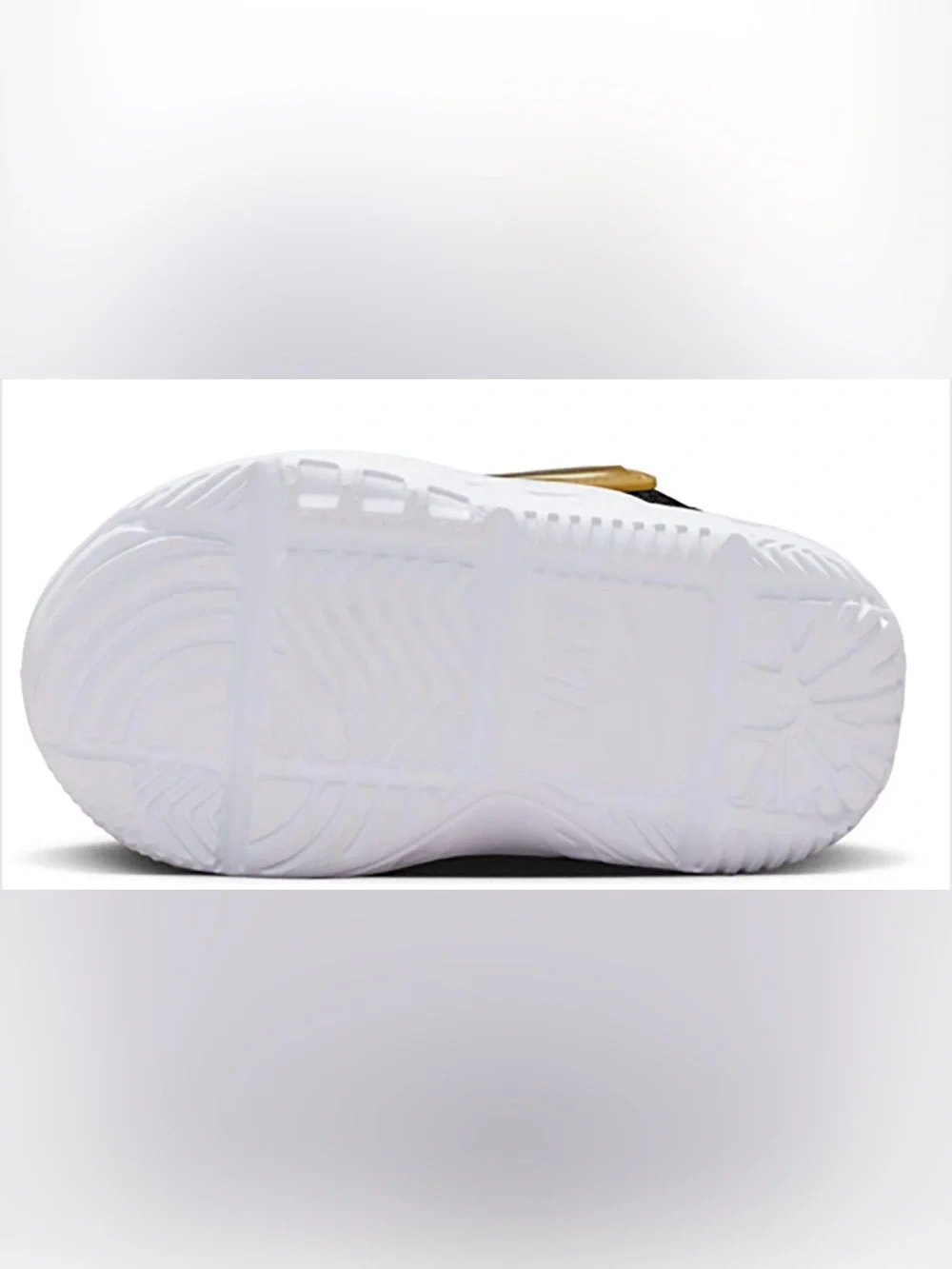 Nike Toddlers Team Hustle D12 Black/Gold Shoes!!(5)